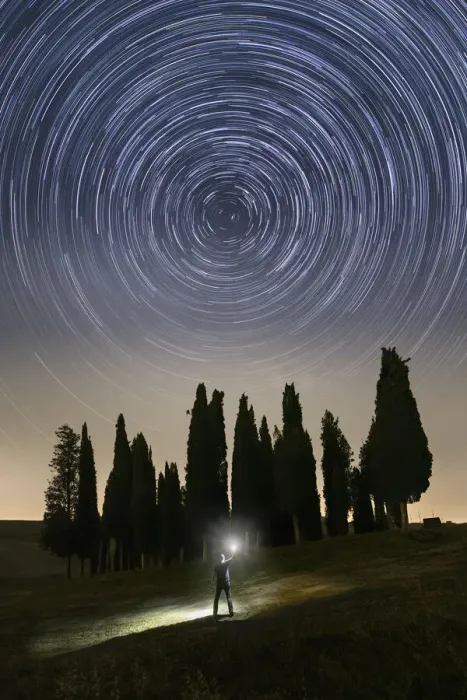 Framed Print : The rotation of the stars around Polaris, near the iconic Cypresses of San Quirico d
