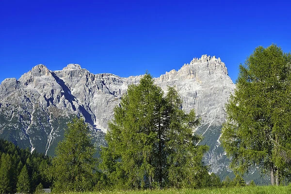 Rotwandwiesen before Dreischusterspitze, Alta Pusteria, Sexten Dolomites, South Tyrol