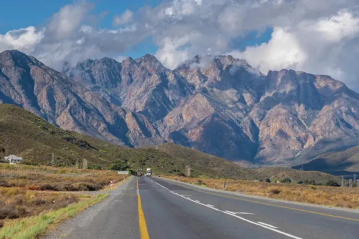 Framed Print : Route 1 near Worcester & Langeberg Mountains, Western Cape, South Africa Framed Print : Route 1 near Worcester & Langeberg Mountains, Western Cape, South Africa