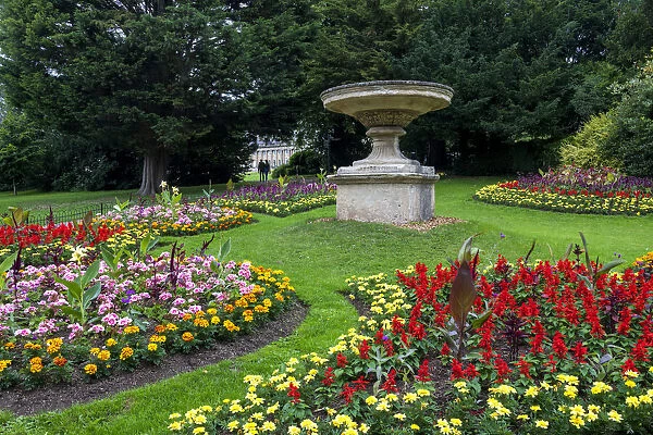 Royal Crescent Gardens, Bath, Somerset, England