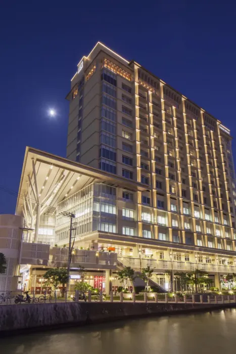 Framed Print : Royal Gran Okinawa Hotel at dusk, Naha, Okinawa, Japan