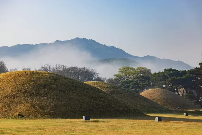 Framed Print : Royal tombs of Inwang-dong (UNESCO World Heritage Site), Gyeongju, South Korea Framed Print : Royal tombs of Inwang-dong (UNESCO World Heritage Site), Gyeongju, South Korea