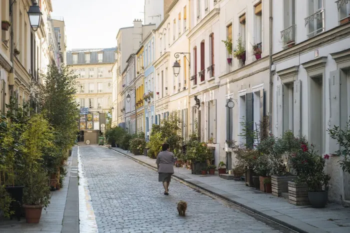 Framed Print : Rue Cremieux, Paris, France Framed Print : Rue Cremieux, Paris, France