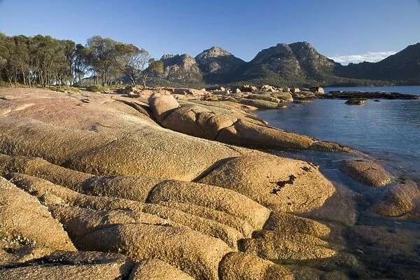 The rugged coast of Coles Bay with the Hazards