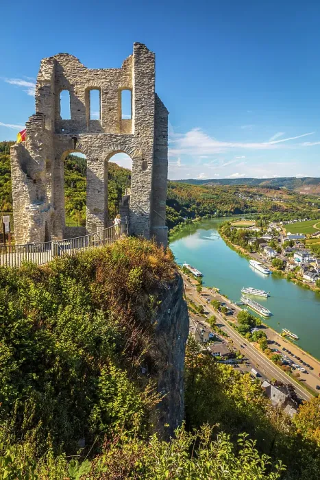 Framed Print : Ruin of Grevenburg above the Moselle and Traben-Trarbach, Moselle, Rhineland-Palatinate, Germany Framed Print : Ruin of Grevenburg above the Moselle and Traben-Trarbach, Moselle, Rhineland-Palatinate, Germany