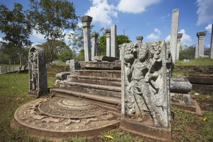 Framed Print : Ruins of Kujjatissa Pabbata in Mahavihara Monastery, Anuradhapura, (UNESCO World Heritage