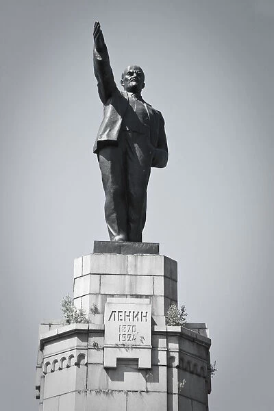 Russia, The Golden Ring, Kostroma, Lenin statue