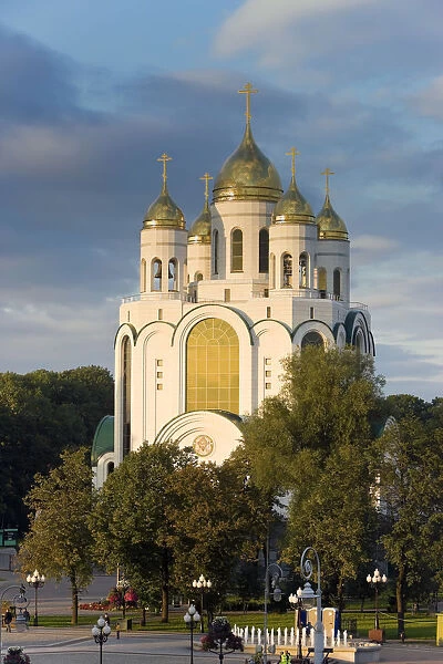 Russia, Kaliningrad, Ploshchad Pobedy (Pobedy Square), Cathedral of Christ the Saviour