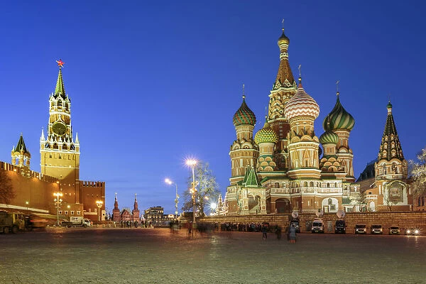 Russia, Moscow, Red Square, Kremlin, St. Basils Cathedral and Kremlin Spasskaya