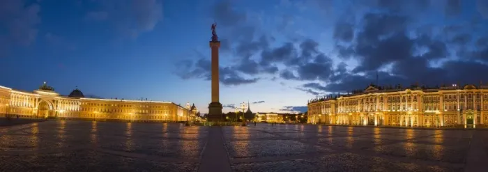 Framed Print : Russia, Saint Petersburg, Palace Square, Alexander Column and the Hermitage, Winter Framed Print : Russia, Saint Petersburg, Palace Square, Alexander Column and the Hermitage, Winter