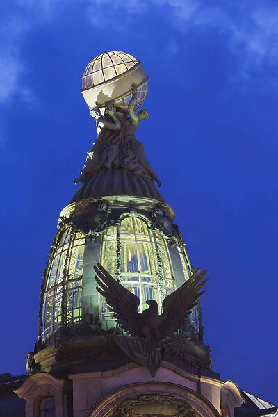Russia, St. Petersburg, Center, Cupola ontop of Singer Building