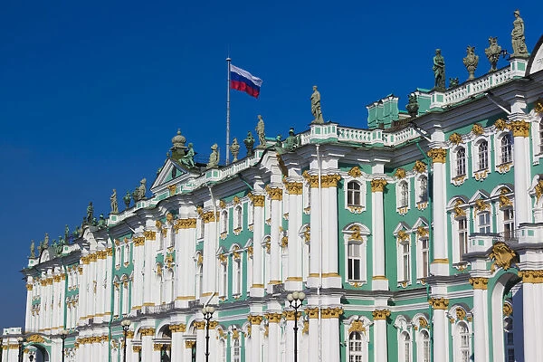 Russia, St. Petersburg, Dvotsovaya Square, Winter Palace and Hermitage Museum