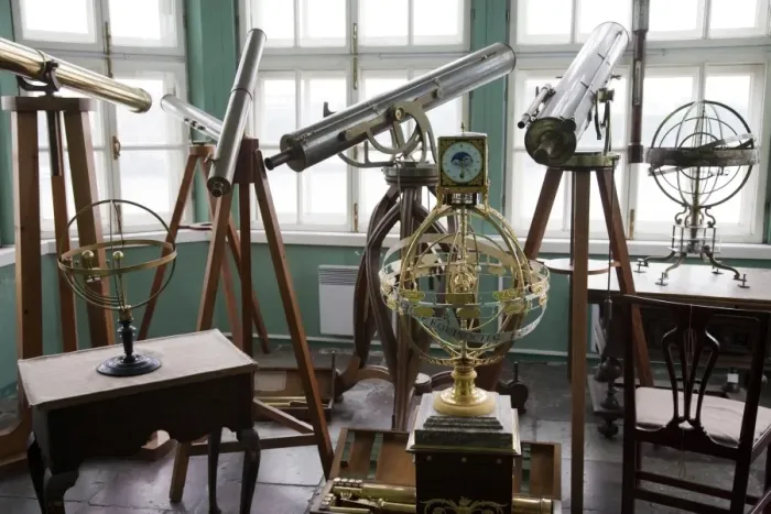 Framed Print : Russia, St Petersburg. Instruments of astronomy, in the observatory of the Kunstkamera Museum Framed Print : Russia, St Petersburg. Instruments of astronomy, in the observatory of the Kunstkamera Museum