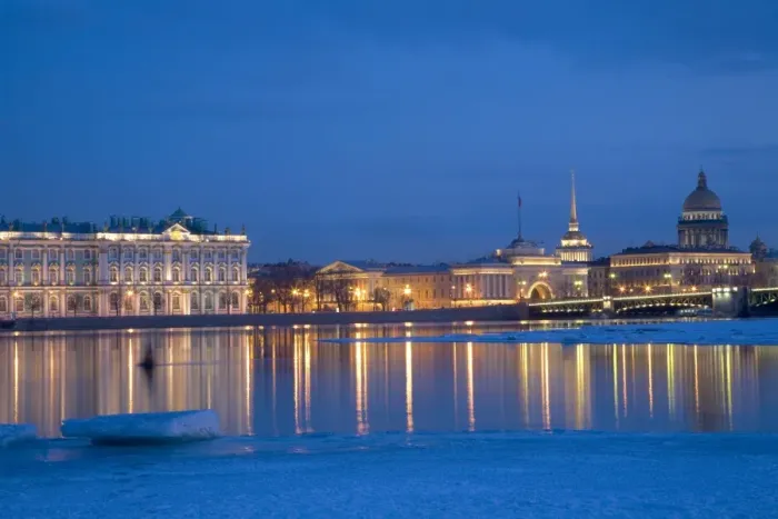 Framed Print : Russia, St. Petersburg; The partly frozen Neva River in Winter, with the Winter Palace Framed Print : Russia, St. Petersburg; The partly frozen Neva River in Winter, with the Winter Palace