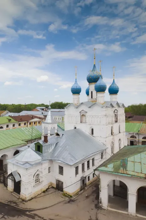 Framed Print : Russia, Yaroslavl Oblast, Golden Ring, Rostov-Veliky of the trading arches and church Framed Print : Russia, Yaroslavl Oblast, Golden Ring, Rostov-Veliky of the trading arches and church