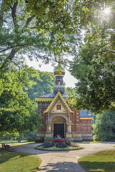 Russian chapel in the spa gardens of Bad Homburg vor der Hoehe, Taunus, Hesse, Germany