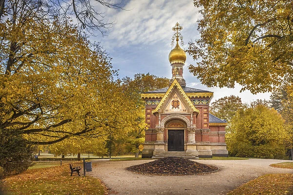 Russian church in the spa gardens of Bad Homburg vor der Hoehe, Taunus, Hesse, Germany