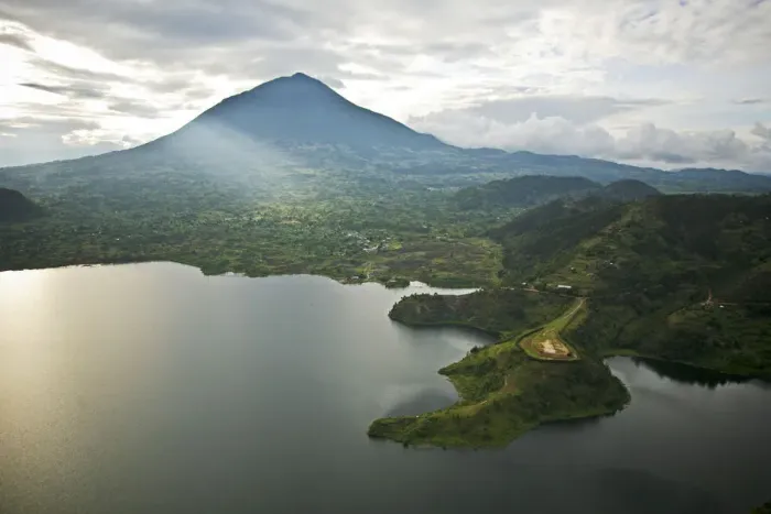 Framed Print : Rwanda. Lake Burero reaches out underneath the volcanoes Framed Print : Rwanda. Lake Burero reaches out underneath the volcanoes