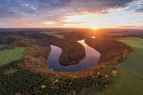 Saaleschleife- River bend, River Saale, Hohenwarte reservoir, evening atmosphere, nature Park Thuringian Slate Mountains, Upper Saale, Thuringia, Germany