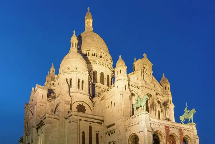 Framed Print : Sacre Coeur Basilica, illuminated at night Montmartre, Paris, France