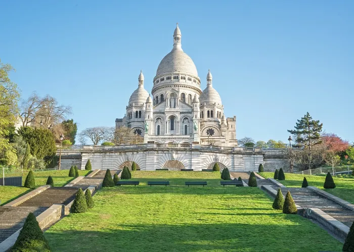 Framed Print : Sacre Coeur Basilica, Montmartre, Paris, France Framed Print : Sacre Coeur Basilica, Montmartre, Paris, France