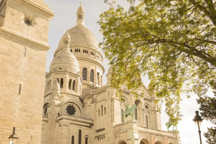 Framed Print : Sacre Coeur cathedral, Paris, France Framed Print : Sacre Coeur cathedral, Paris, France