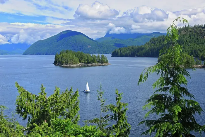 Framed Print : Sailboat on the Jervis Inlet (Sunshine Coast) Egmont, British Columbia, Canada Framed Print : Sailboat on the Jervis Inlet (Sunshine Coast) Egmont, British Columbia, Canada