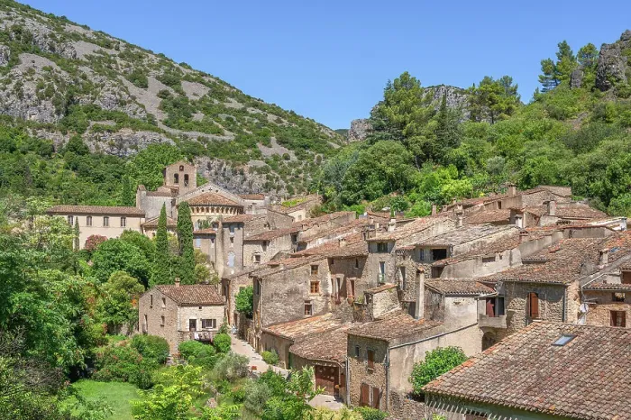 Framed Print : Saint-Guilhem-le-Desert, Herault, Languedoc-Roussillon, Occitanie, France