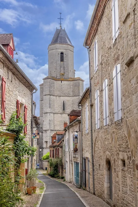 Framed Print : Saint-Maur church, Martel, Les Plus Beaux Villages de France (The Most Beautiful Villages of France), Lot, Occitanie, France Framed Print : Saint-Maur church, Martel, Les Plus Beaux Villages de France (The Most Beautiful Villages of France), Lot, Occitanie, France