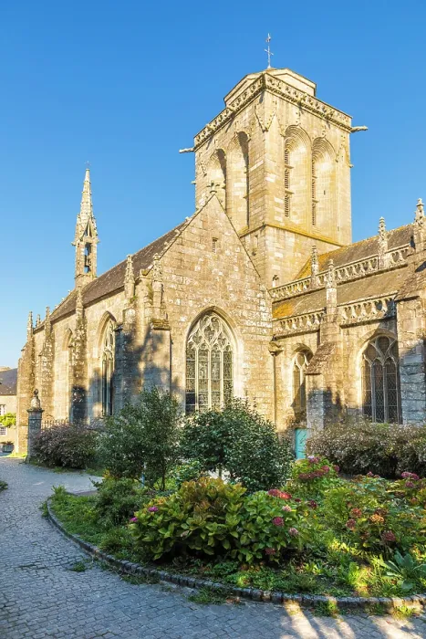Framed Print : Saint-Ronan Church in the old town of Locronan, Finistere, Brittany, France Framed Print : Saint-Ronan Church in the old town of Locronan, Finistere, Brittany, France