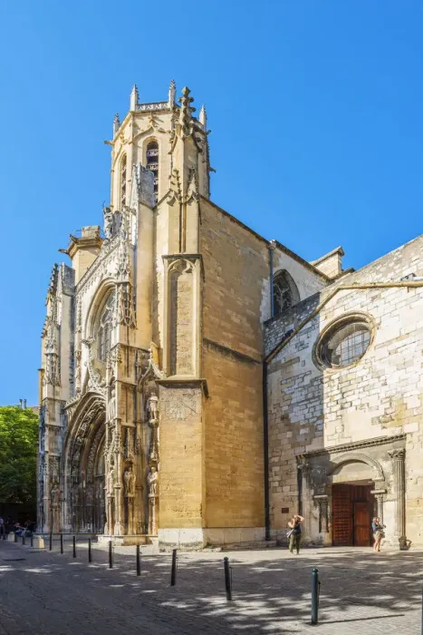 Framed Print : Saint Saveur cathedral, Aix-en-Provence, Provence-Alpes-Cote d'Azur, France Framed Print : Saint Saveur cathedral, Aix-en-Provence, Provence-Alpes-Cote d'Azur, France
