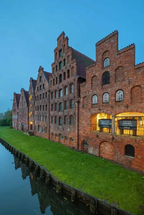 Framed Print : Salzspeicher at twilight, riverside warehouses for salt built in the Renaissance style, Lubeck, UNESCO, Schleswig-Holstein, Germany Framed Print : Salzspeicher at twilight, riverside warehouses for salt built in the Renaissance style, Lubeck, UNESCO, Schleswig-Holstein, Germany