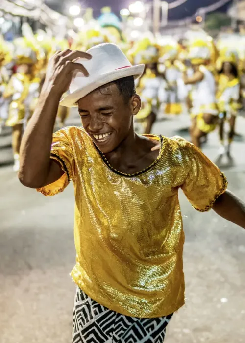 Framed Print : Samba Dancer at the Carnival Parade in Rio de Janeiro, Brazil Framed Print : Samba Dancer at the Carnival Parade in Rio de Janeiro, Brazil