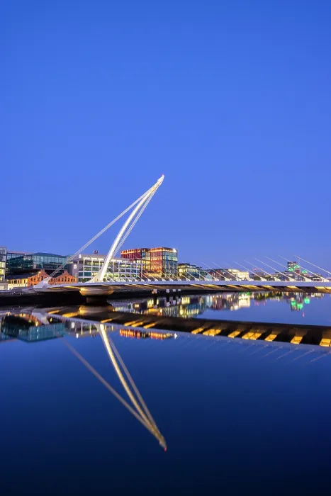 Framed Print : Samuel Beckett Bridge over the River Liffey, Dublin, Ireland