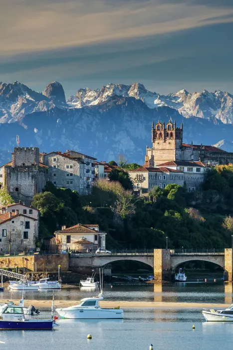 Framed Print : San Vicente de la Barquera with the snowy Picos de Europa mountains in the backdrop, Cantabria, Spain Framed Print : San Vicente de la Barquera with the snowy Picos de Europa mountains in the backdrop, Cantabria, Spain