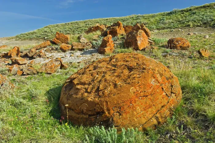 Framed Print : Sandstone concretions on the Canadian prairie Framed Print : Sandstone concretions on the Canadian prairie