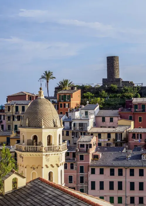 Framed Print : Santa Margherita di Antiochia Church and Doria Castle, Vernazza, Cinque Terre, UNESCO