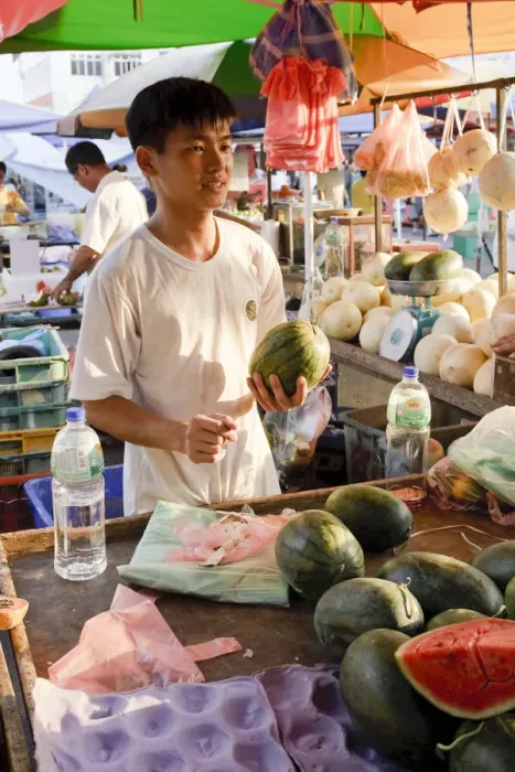 Framed Print : Saturday Market, Kuching, Sarawak, Malaysian Borneo, Malaysia