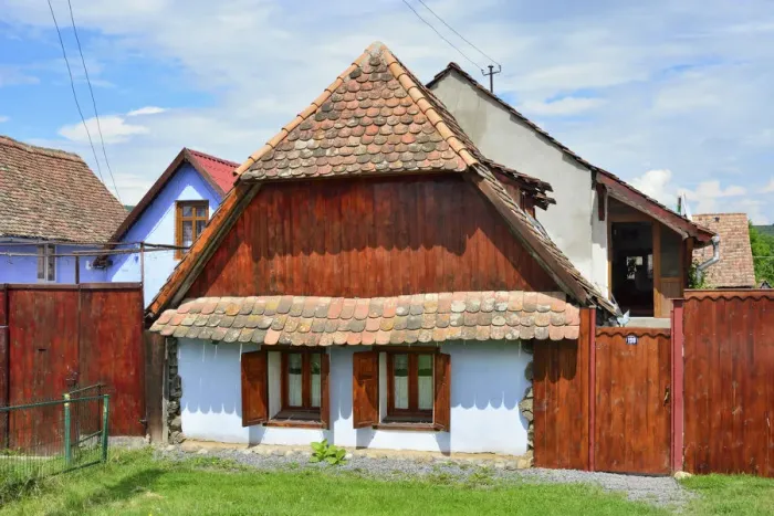 Framed Print : Saxon houses in Viscri, a Unesco World Heritage Site. Brasov county, Transylvania Framed Print : Saxon houses in Viscri, a Unesco World Heritage Site. Brasov county, Transylvania
