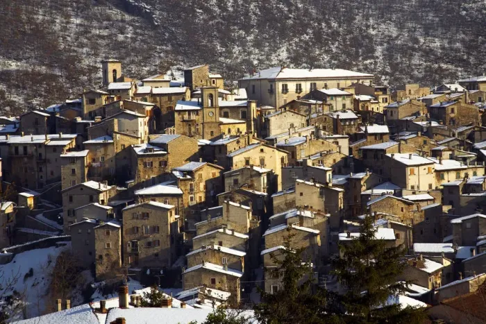 Framed Print : Scanno in Winter, Abruzzo, Italy Framed Print : Scanno in Winter, Abruzzo, Italy