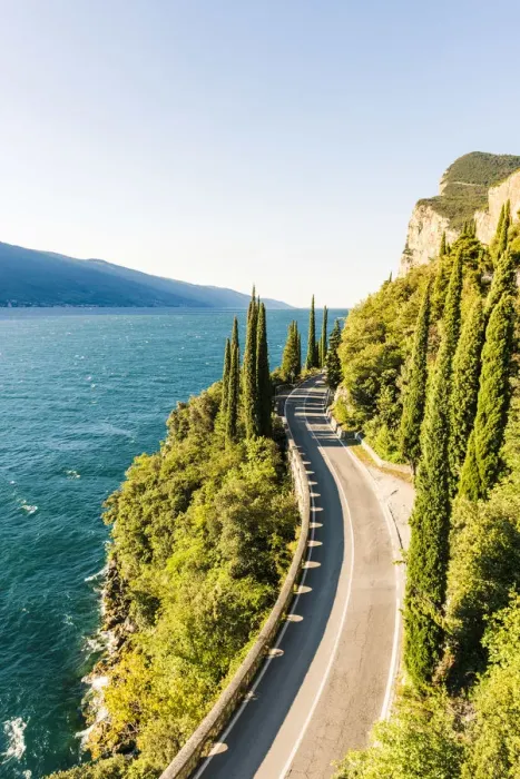 Framed Print : The scenic Gardesana road, lake Garda, Lombardy, Italy Framed Print : The scenic Gardesana road, lake Garda, Lombardy, Italy