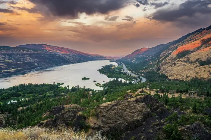 Framed Print : Scenic sunset view over Columbia River, Mosier, Oregon, USA Framed Print : Scenic sunset view over Columbia River, Mosier, Oregon, USA