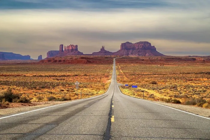 Framed Print : Scenic view of Monument Valley from Forrest Gump Point along US Highway 163, Mexican Hat, Utah, USA Framed Print : Scenic view of Monument Valley from Forrest Gump Point along US Highway 163, Mexican Hat, Utah, USA