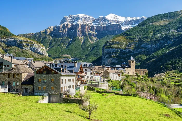 Framed Print : Scenic view of the town with Mondarruego mountain behind, Torla, Aragon, Spain