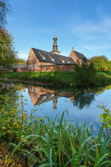 Framed Print : Schloss von Husum with reflection in pond, Husum, Nordfriesland, Schleswig-Holstein, Germany Framed Print : Schloss von Husum with reflection in pond, Husum, Nordfriesland, Schleswig-Holstein, Germany
