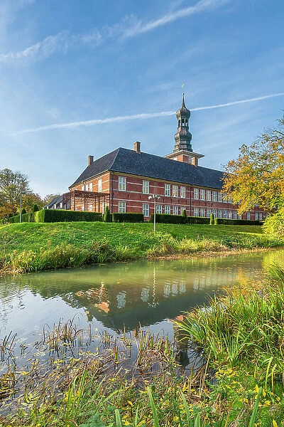 Schloss von Husum with reflection in pond, Husum, Nordfriesland, Schleswig-Holstein, Germany