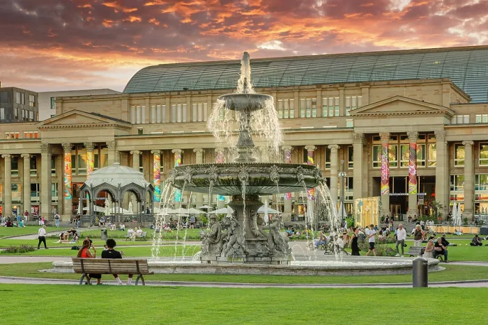 Framed Print : Schlossplatz Square with Königsbau, Stuttgart, Baden-Wurttemberg, Germany Framed Print : Schlossplatz Square with Königsbau, Stuttgart, Baden-Wurttemberg, Germany