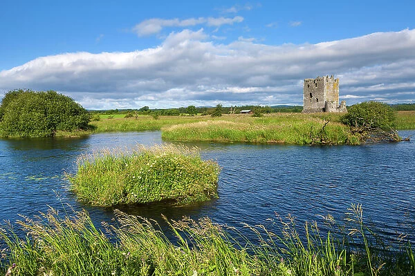 Scotland, Dumfries and Galloway, Threave Castle, River Dee