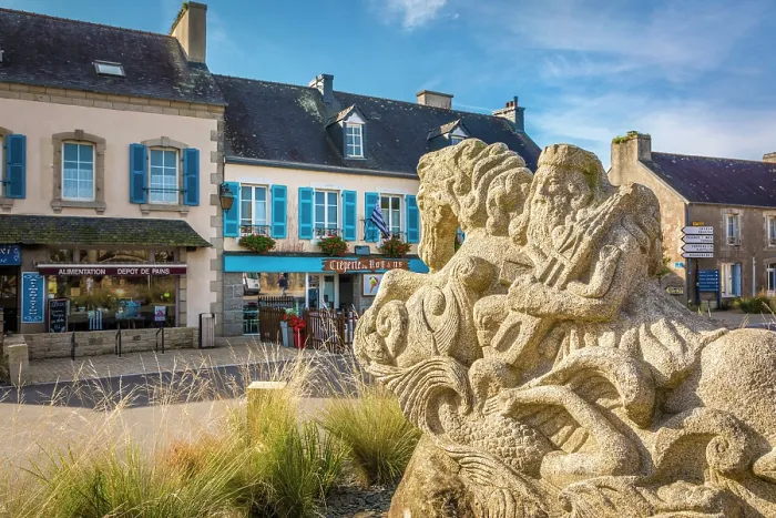 Framed Print : Sculpture in the village square of Argol, Finistere, Brittany, France Framed Print : Sculpture in the village square of Argol, Finistere, Brittany, France