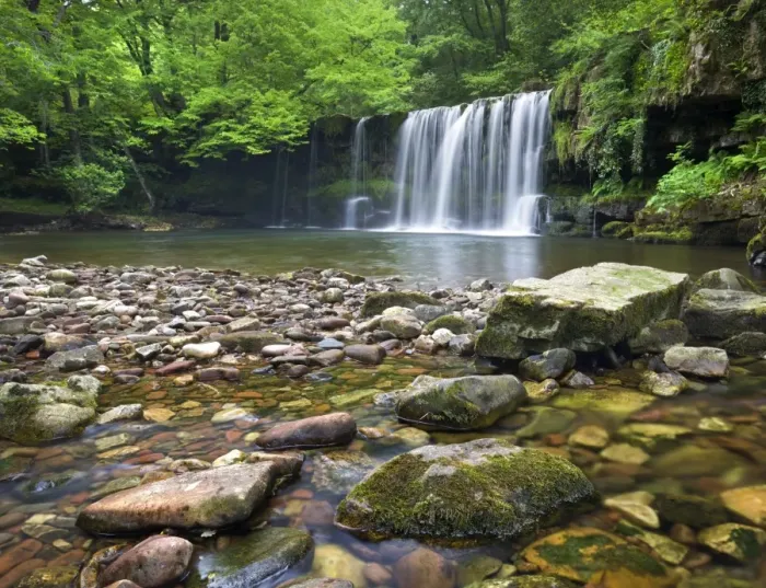 Framed Print : Scwd Ddwli waterfall on the Nedd Fechan River near Ystradfellte, Brecon Beacons National Park Framed Print : Scwd Ddwli waterfall on the Nedd Fechan River near Ystradfellte, Brecon Beacons National Park